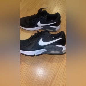 Women’s Nike Air Maxes